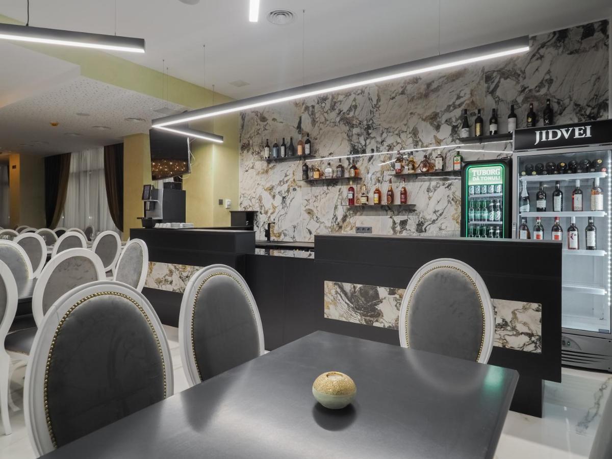 Hotel Anastasia Сибиу Экстерьер фото
